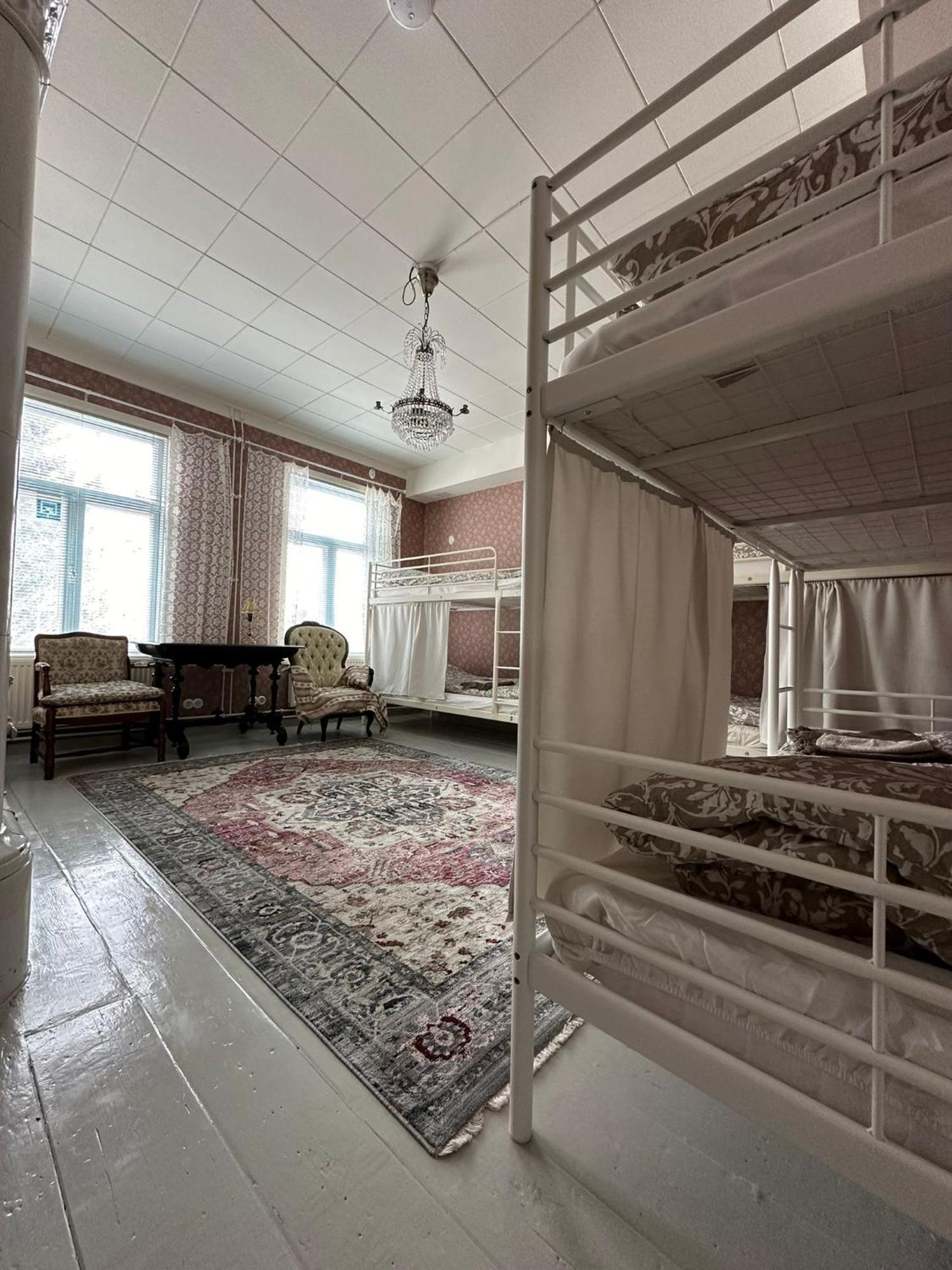Hostel Cafe Huvila Оулу Екстериор снимка