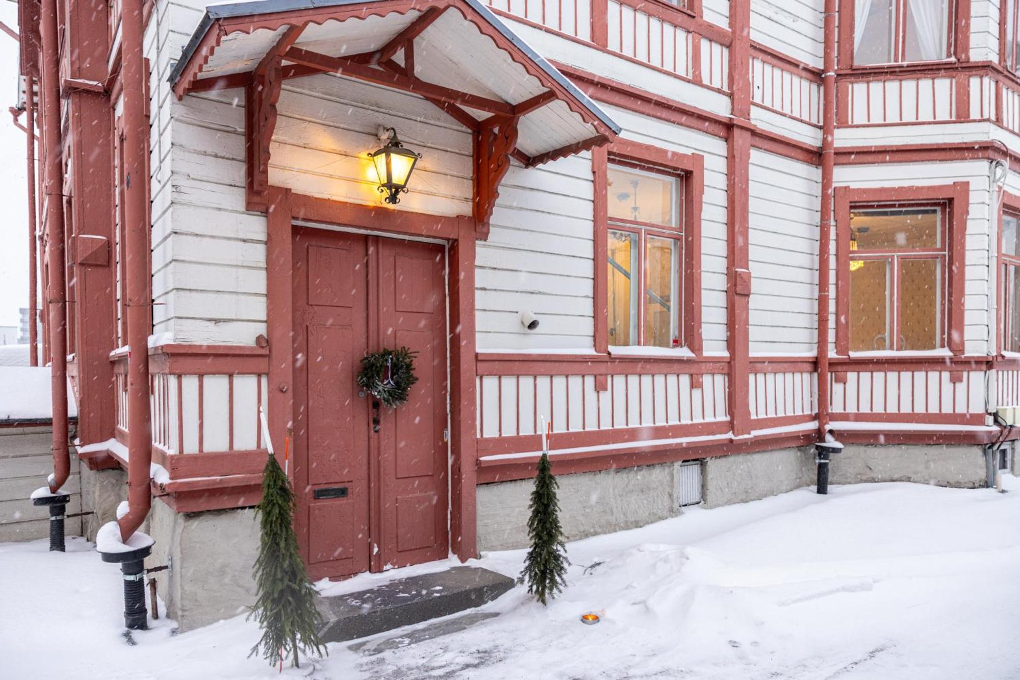 Hostel Cafe Huvila Оулу Екстериор снимка