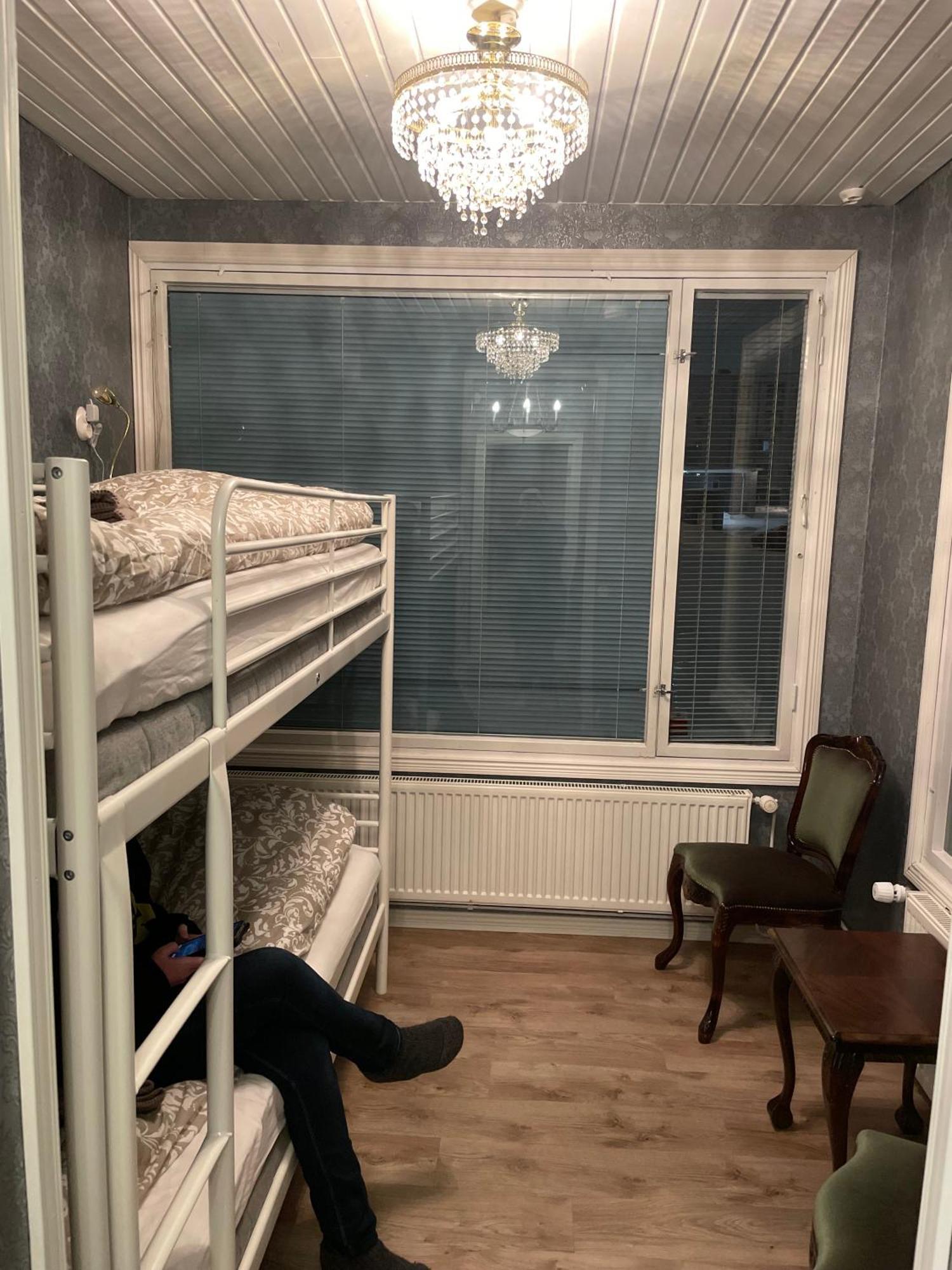 Hostel Cafe Huvila Оулу Екстериор снимка