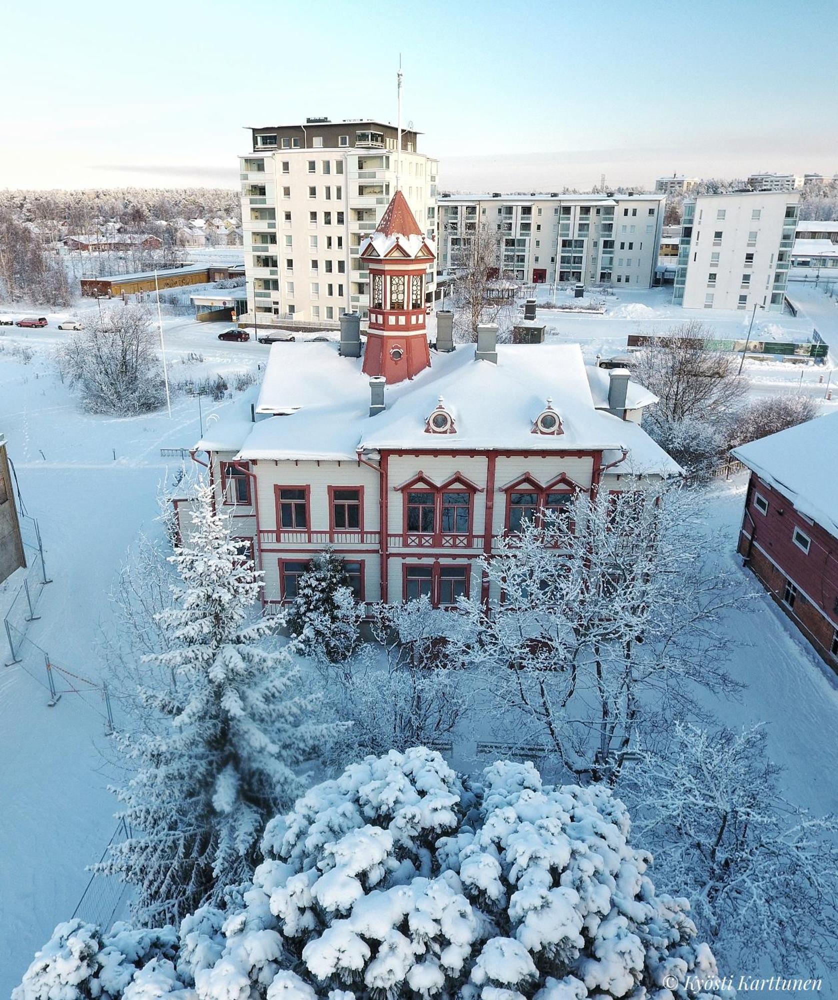 Hostel Cafe Huvila Оулу Екстериор снимка