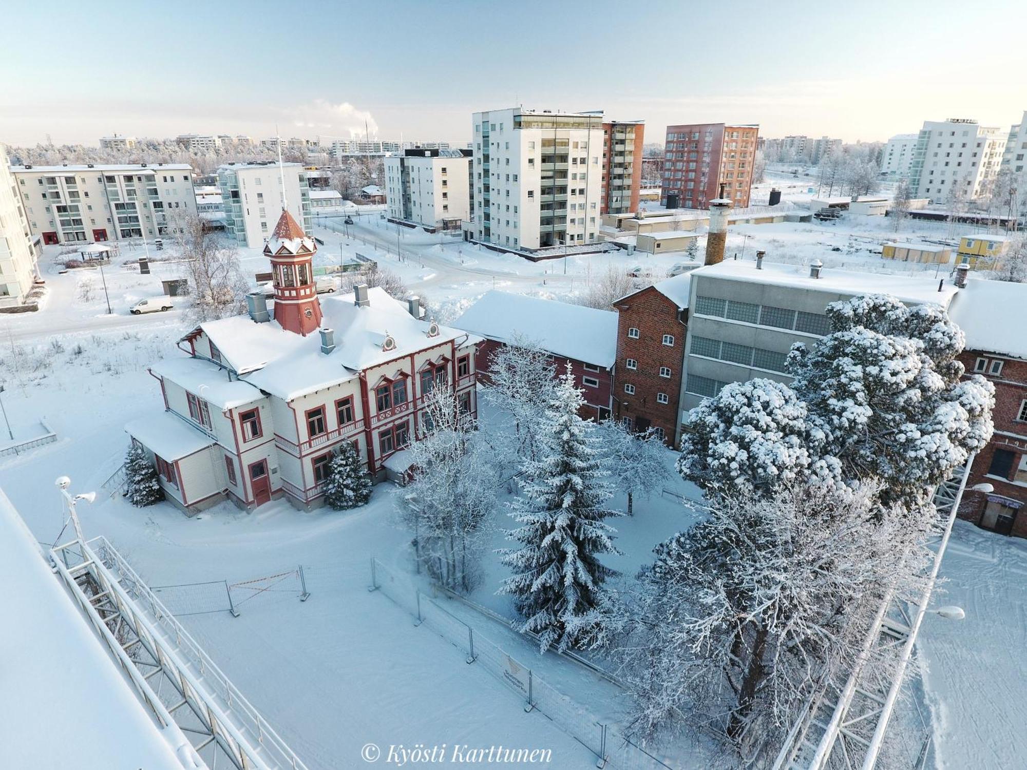 Hostel Cafe Huvila Оулу Екстериор снимка